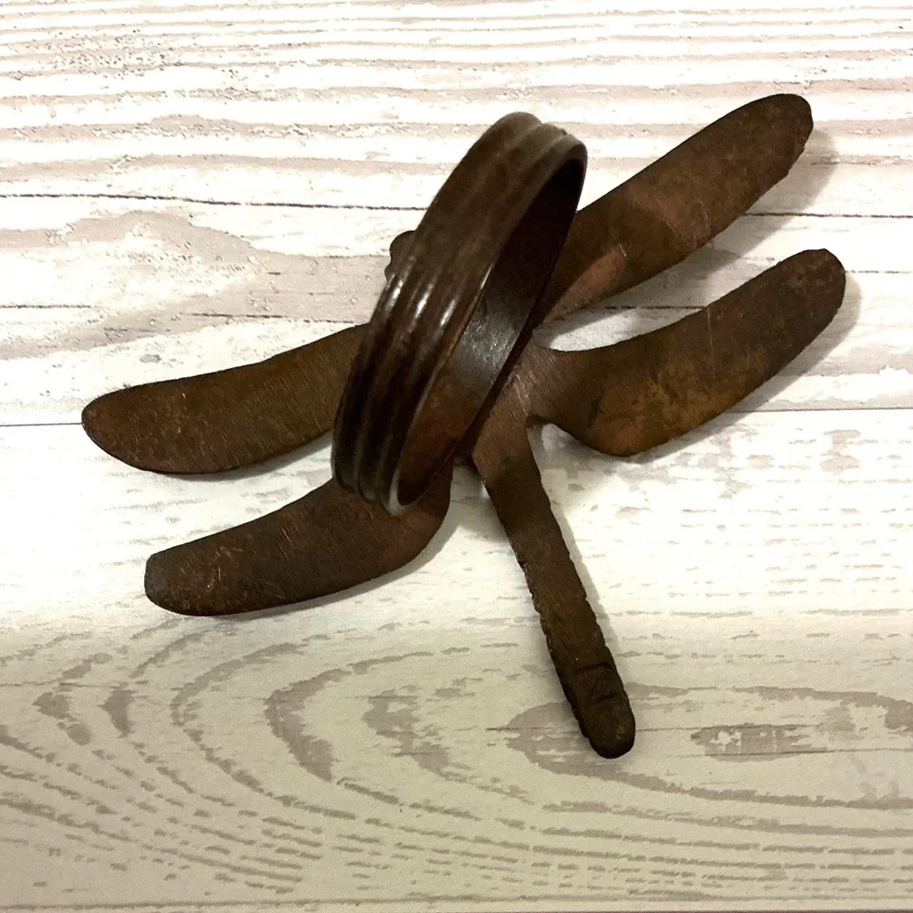 Pier 1 Distressed Boho style Dragonfly Napkin Rings - Brown